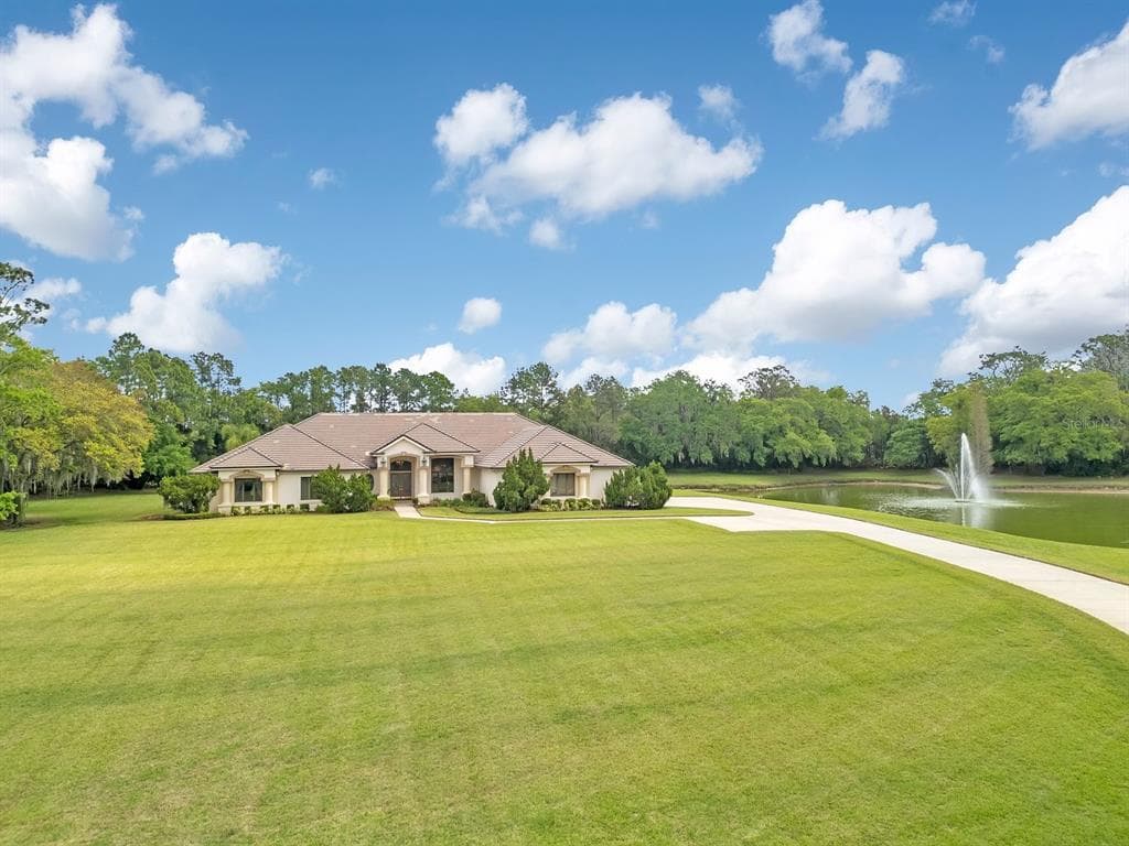 3300 BRIDGEFIELD DRIVE, LAKELAND, FL 33803