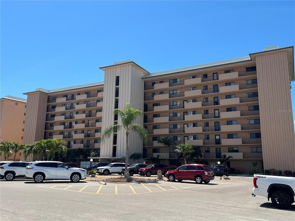 4260 SE 20TH PLACE # 801, CAPE CORAL, FL 33904