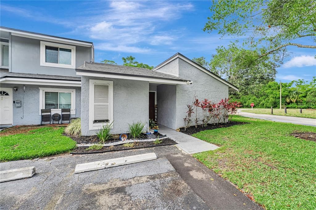 701 SAINT MICHAEL LANE, ALTAMONTE SPRINGS, FL 32714