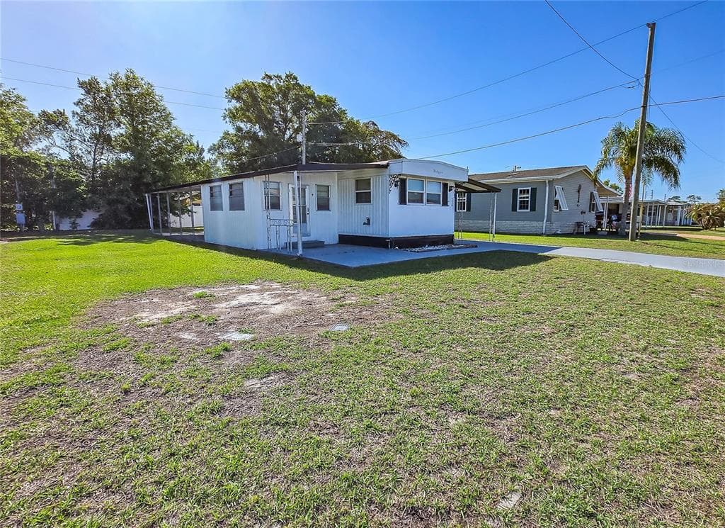 5330 BETMAR DRIVE, ZEPHYRHILLS, FL 33542 — zdjęcie 4