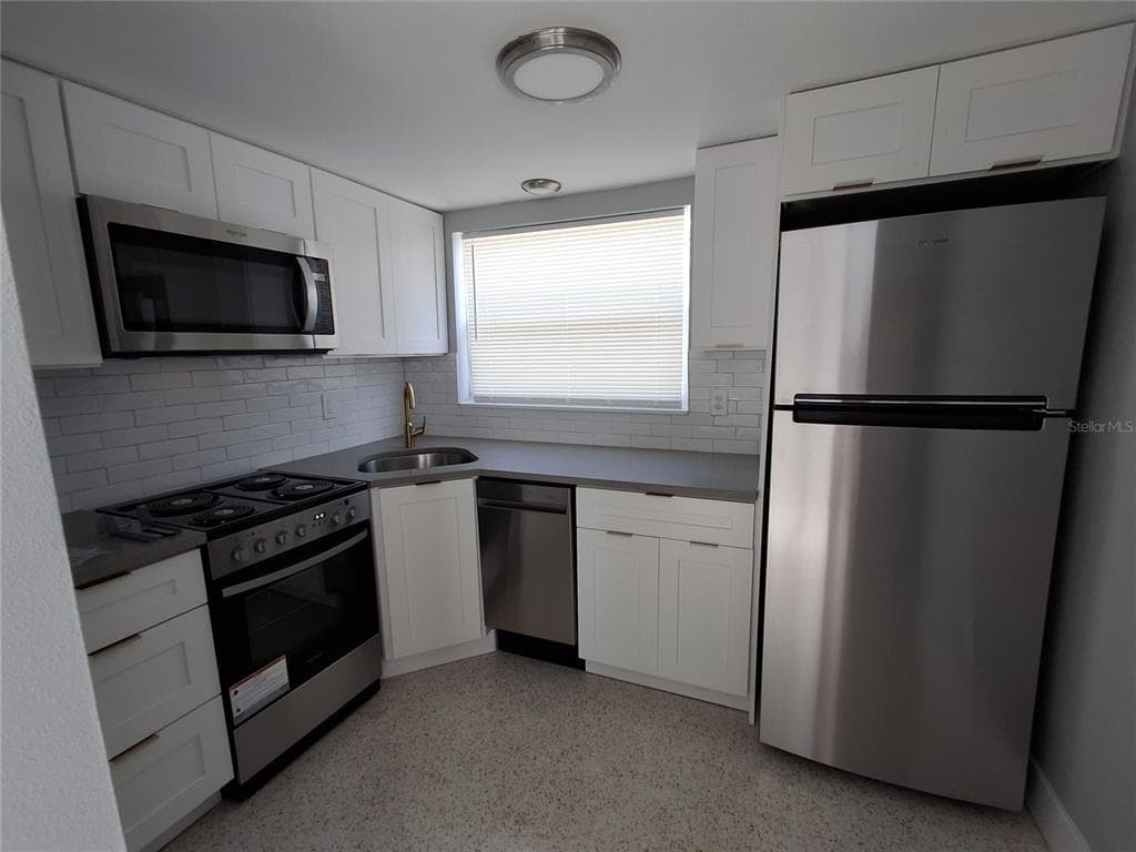 11355 3RD STREET E, TREASURE ISLAND, FL 33706 — zdjęcie 2