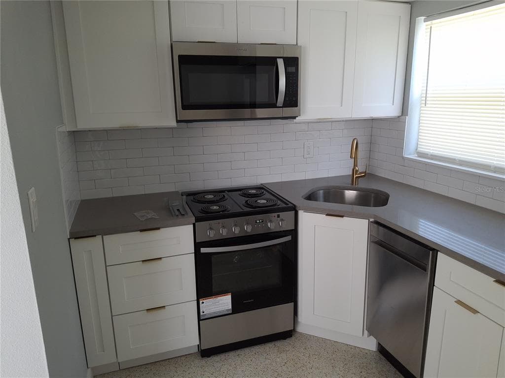 11355 3RD STREET E, TREASURE ISLAND, FL 33706 — zdjęcie 3