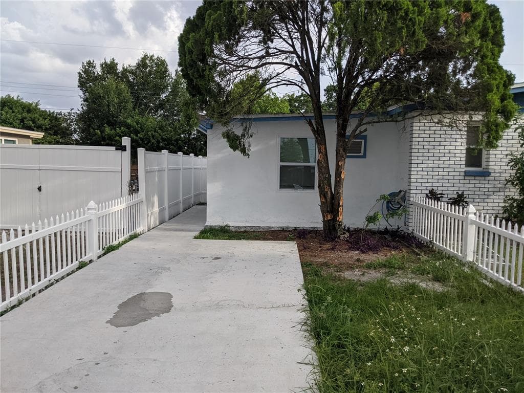 4538 W MINNEHAHA STREET # B, TAMPA, FL 33614