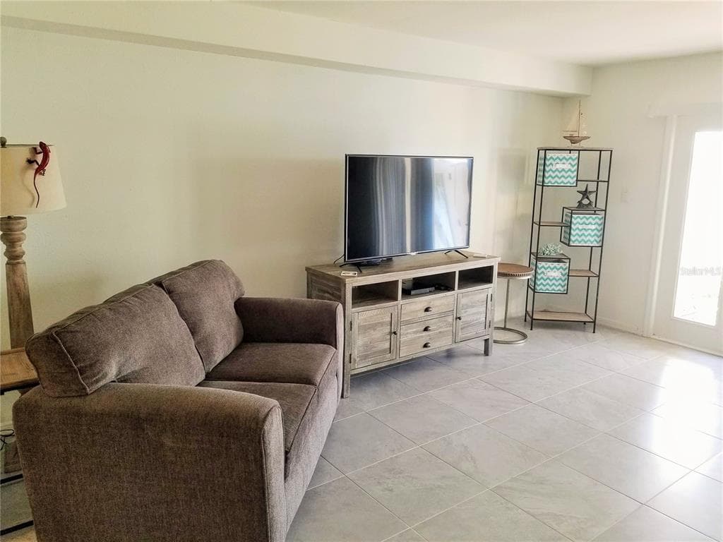 169 POMPANO DRIVE SE, ST PETERSBURG, FL 33705 — zdjęcie 5