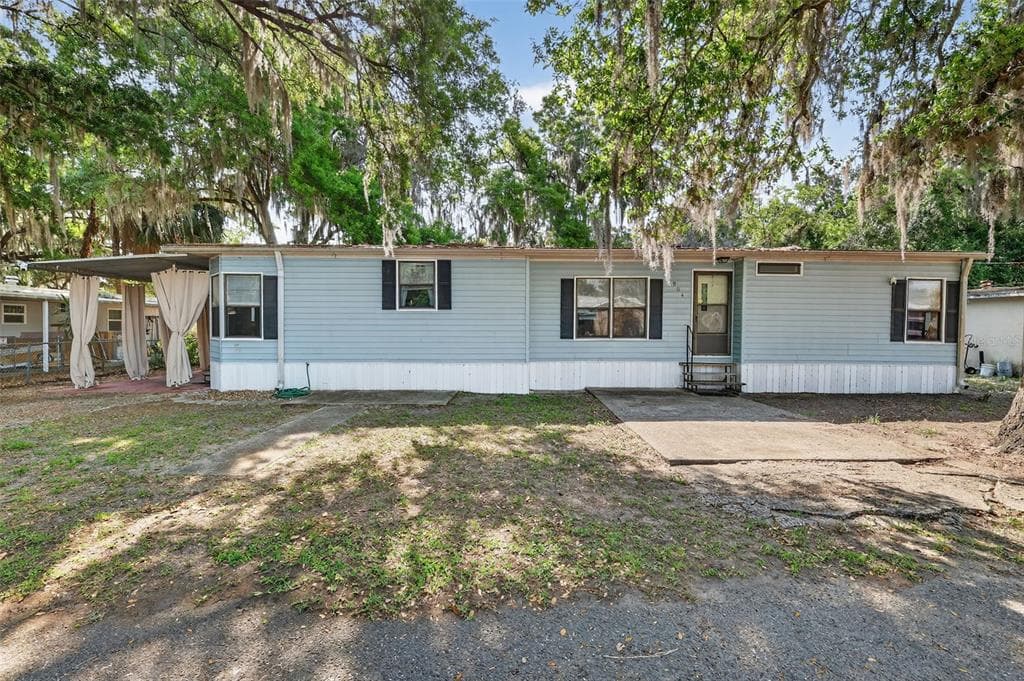 904 MAPLEWOOD STREET, TAVARES, FL 32778