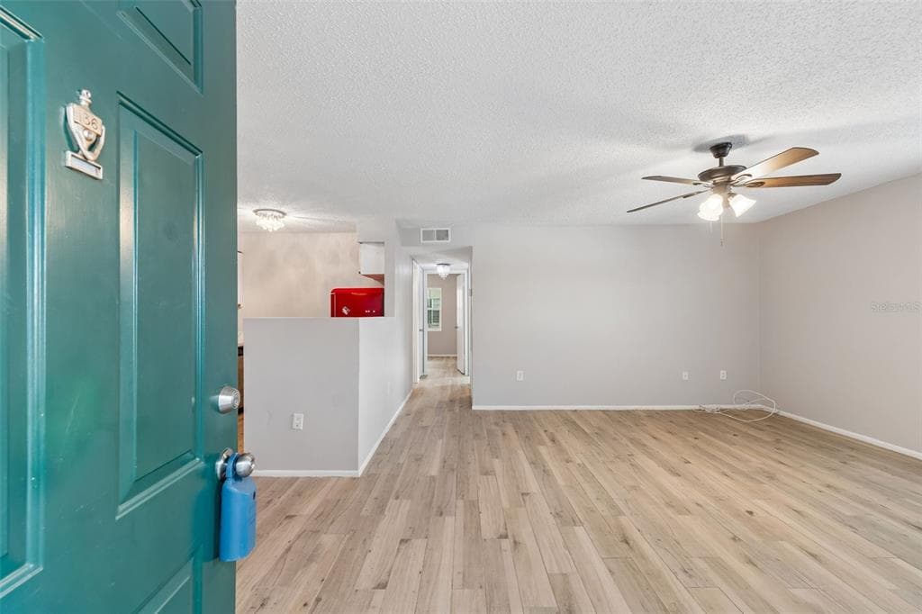 4335 AEGEAN DRIVE # 136A, TAMPA, FL 33611 — zdjęcie 4