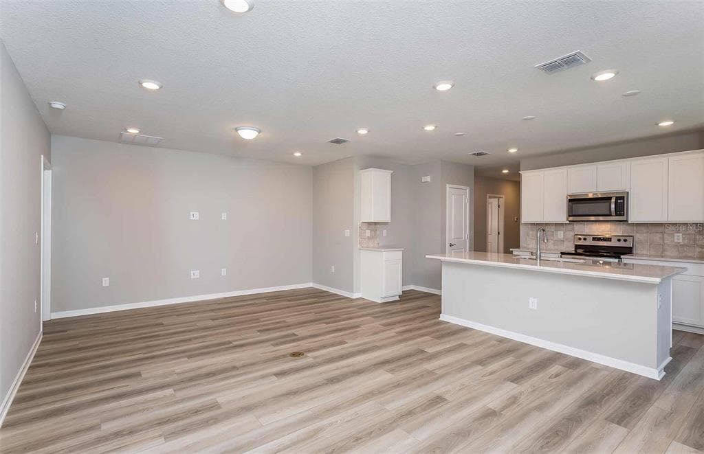 9025 WILDLIGHT TRAIL, WILDWOOD, FL 34785 — zdjęcie 5