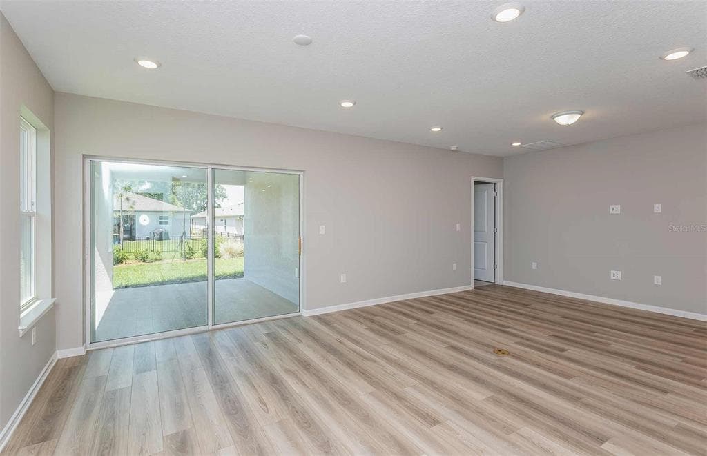 9025 WILDLIGHT TRAIL, WILDWOOD, FL 34785 — zdjęcie 4