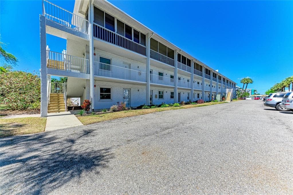 4920 38TH WAY S # 210, ST PETERSBURG, FL 33711