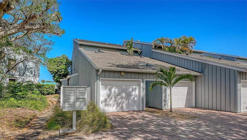 1249 DOCKSIDE PLACE # 110, SARASOTA, FL 34242