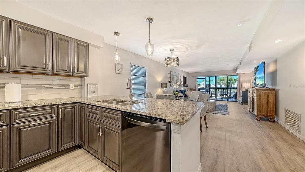 1249 DOCKSIDE PLACE # 110, SARASOTA, FL 34242 — zdjęcie 5