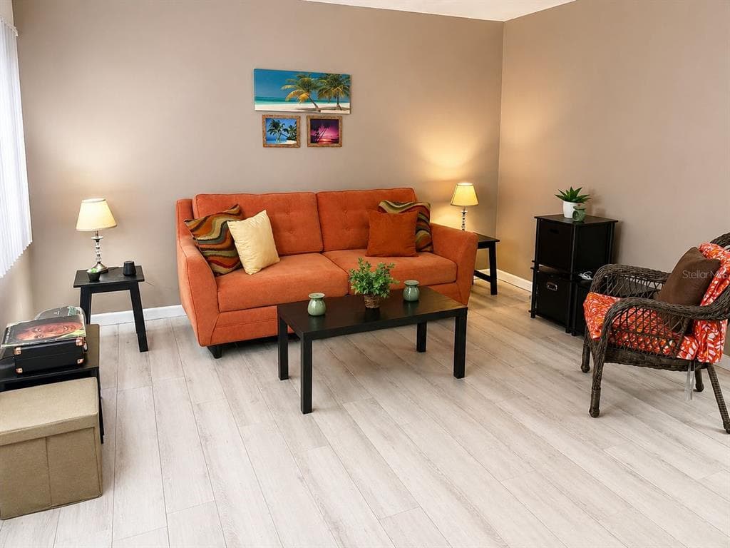5810 21ST STREET N # 2, ST PETERSBURG, FL 33714 — zdjęcie 2