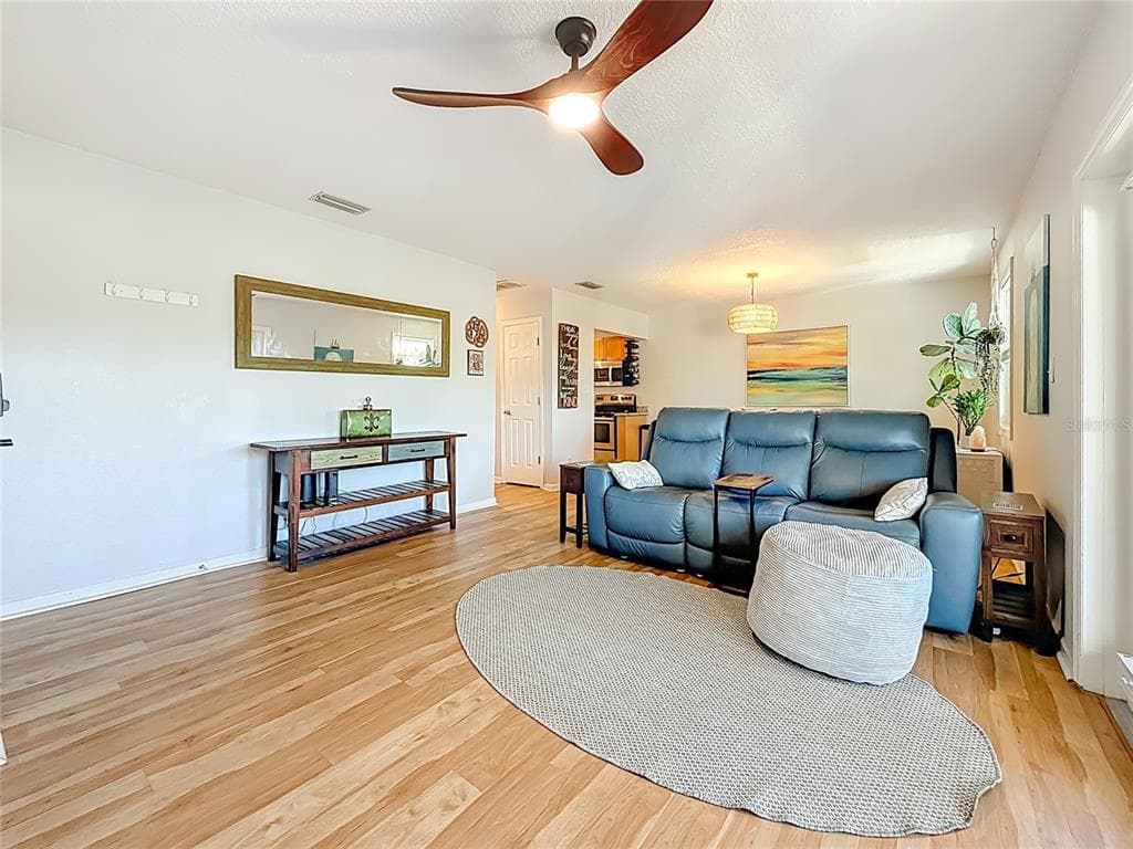 3893 POMPANO DRIVE SE # C, ST PETERSBURG, FL 33705 — zdjęcie 3