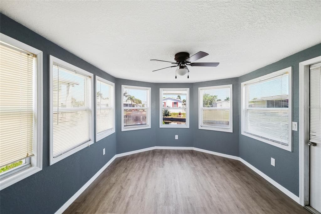 3300 COQUINA ESPLANADE, PUNTA GORDA, FL 33982 — zdjęcie 2