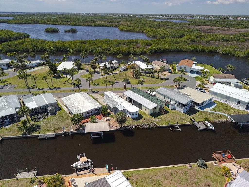 3300 COQUINA ESPLANADE, PUNTA GORDA, FL 33982 — zdjęcie 5