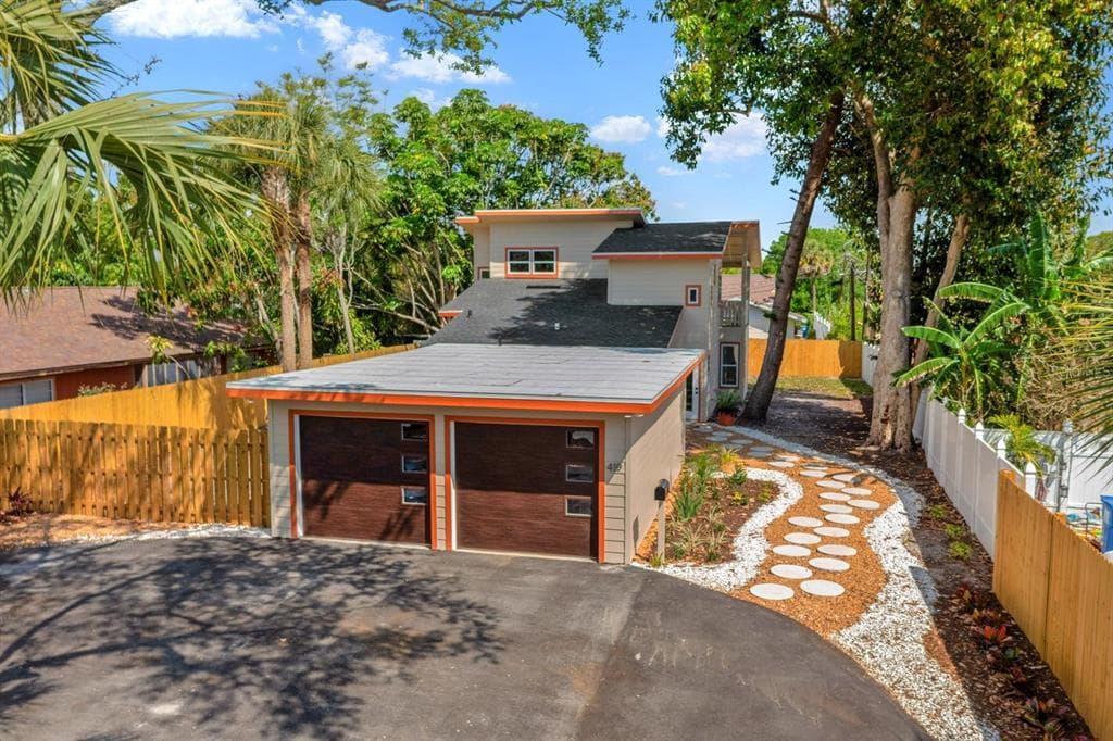 419 64TH AVENUE S, ST PETERSBURG, FL 33705