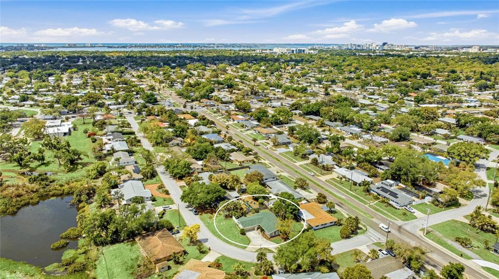 2949 BOUGAINVILLEA STREET, SARASOTA, FL 34239 — zdjęcie 2