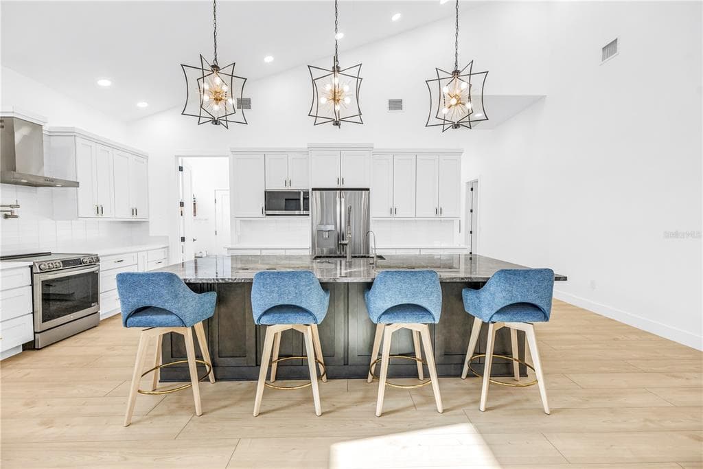 4907 15TH AVENUE N, ST PETERSBURG, FL 33710 — zdjęcie 4