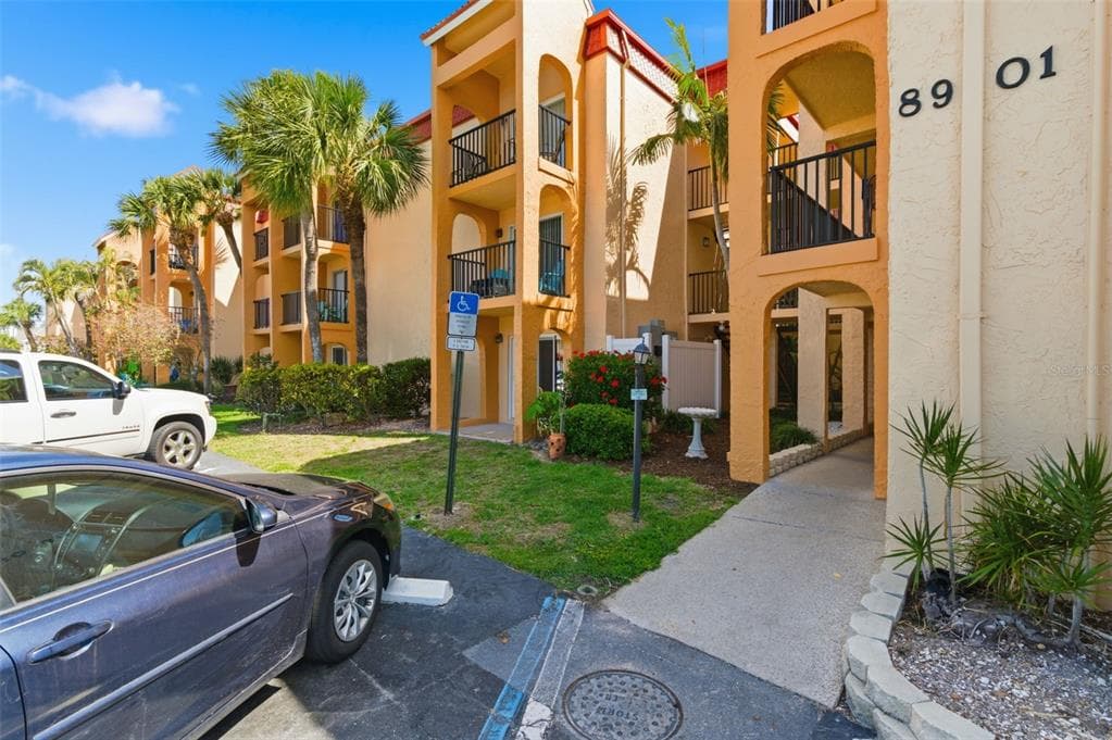 8901 BLIND PASS ROAD # 127, ST PETE BEACH, FL 33706 — zdjęcie 2