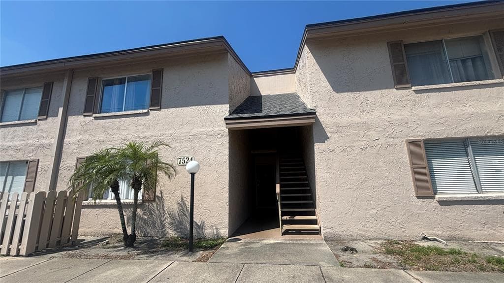 7524 NEEDLE LEAF PLACE # 32, TAMPA, FL 33617 — zdjęcie 2