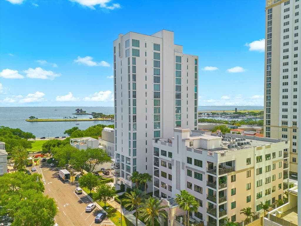176 4TH AVENUE NE # 201, ST PETERSBURG, FL 33701 — zdjęcie 2