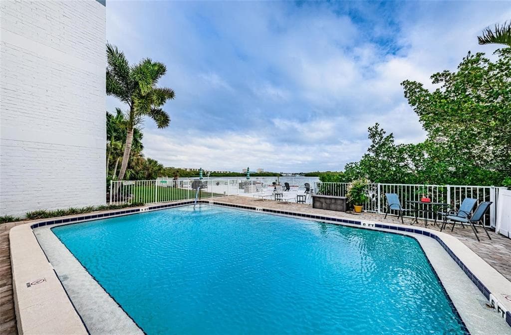 1859 SHORE DRIVE S # 107, SOUTH PASADENA, FL 33707 — zdjęcie 2