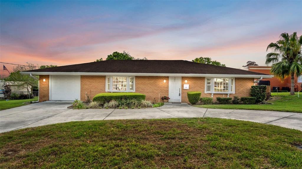 901 WOODWARD STREET, LAKELAND, FL 33803