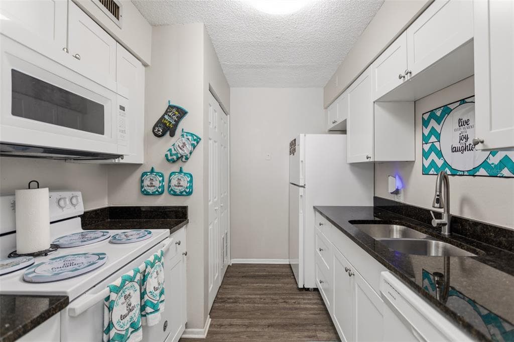 7506 PRESLEY PLACE # 113, TAMPA, FL 33617 — zdjęcie 5