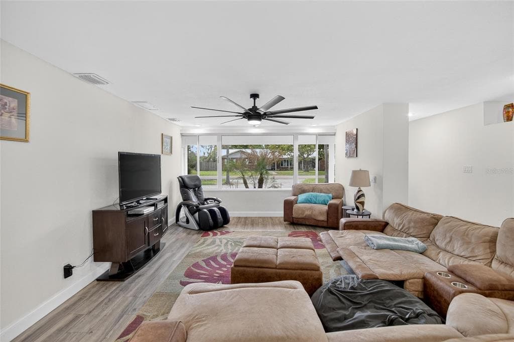 723 W PINEDALE DRIVE, PLANT CITY, FL 33563 — zdjęcie 4