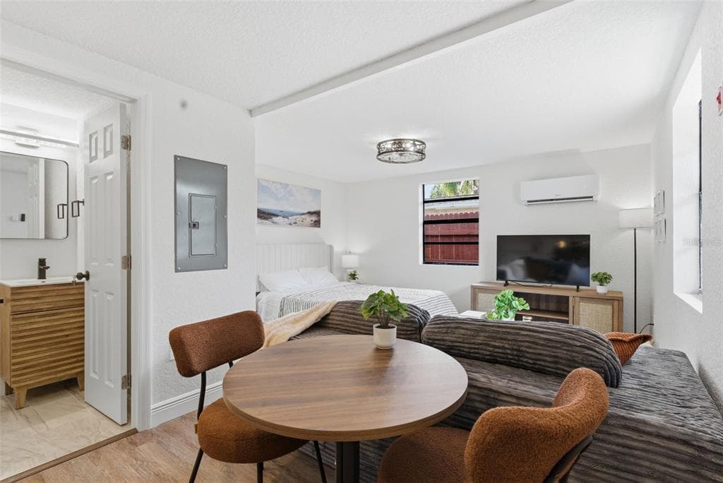 113 145TH AVENUE E # 4, MADEIRA BEACH, FL 33708 — zdjęcie 4
