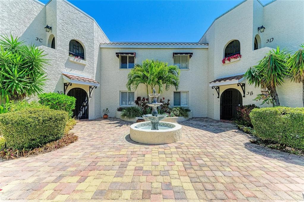 6101 34TH STREET W # 3D, BRADENTON, FL 34210