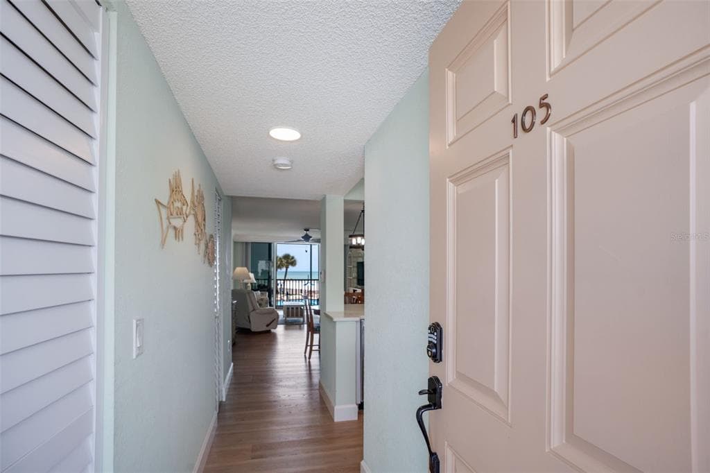 18304 GULF BOULEVARD # 105, REDINGTON SHORES, FL 33708 — zdjęcie 4