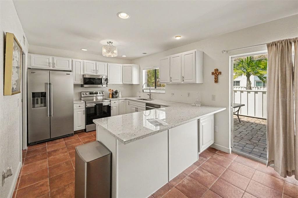 6490 CAPE HATTERAS WAY NE # 4, ST PETERSBURG, FL 33702 — zdjęcie 4