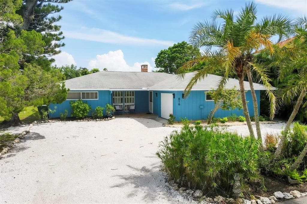 616 LYONS LANE, LONGBOAT KEY, FL 34228