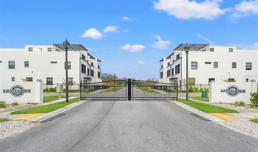 6220 64TH WAY N, PINELLAS PARK, FL 33781
