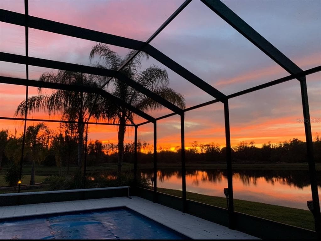 16015 CAPE CORAL DRIVE, WIMAUMA, FL 33598