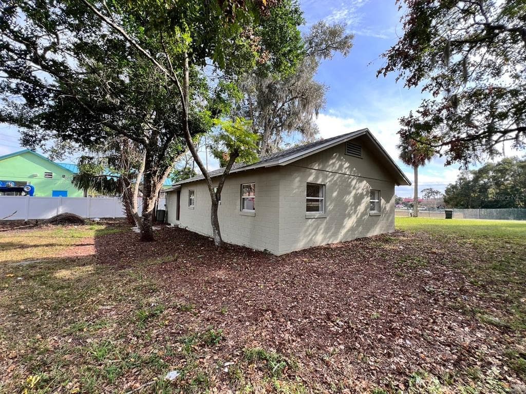 107 OAKLAND DRIVE, DELAND, FL 32720 — zdjęcie 3