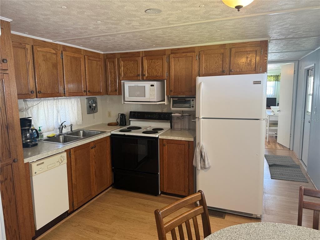 731 CAMELLIA DRIVE, VENICE, FL 34293 — zdjęcie 2