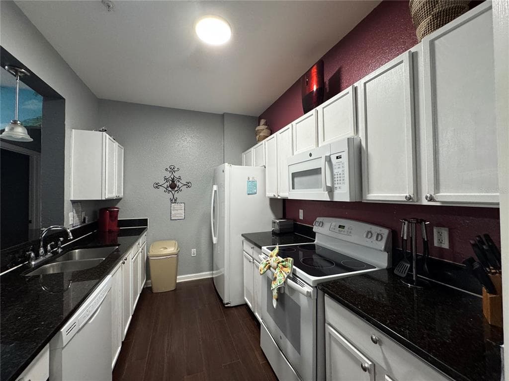 2821 ALMATON LOOP # 205, KISSIMMEE, FL 34747 — zdjęcie 2