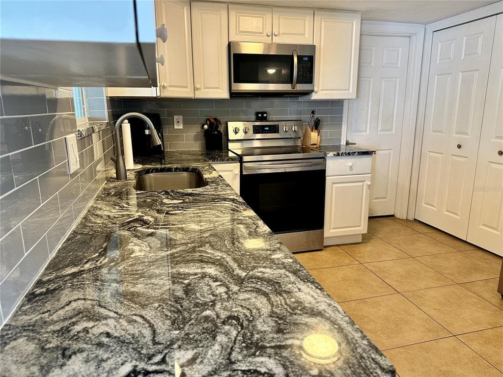 3240 BRIAR CLIFF DRIVE, HOLIDAY, FL 34691 — zdjęcie 5