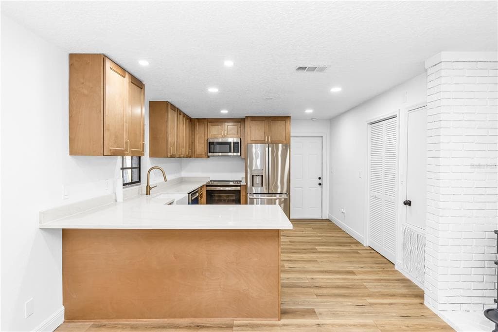 6800 ACKERMAN AVENUE, COCOA, FL 32927 — zdjęcie 2