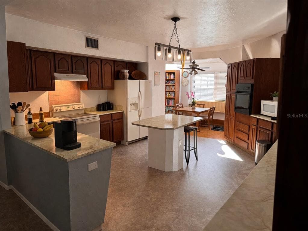 7923 18TH AVENUE E, PALMETTO, FL 34221 — zdjęcie 5