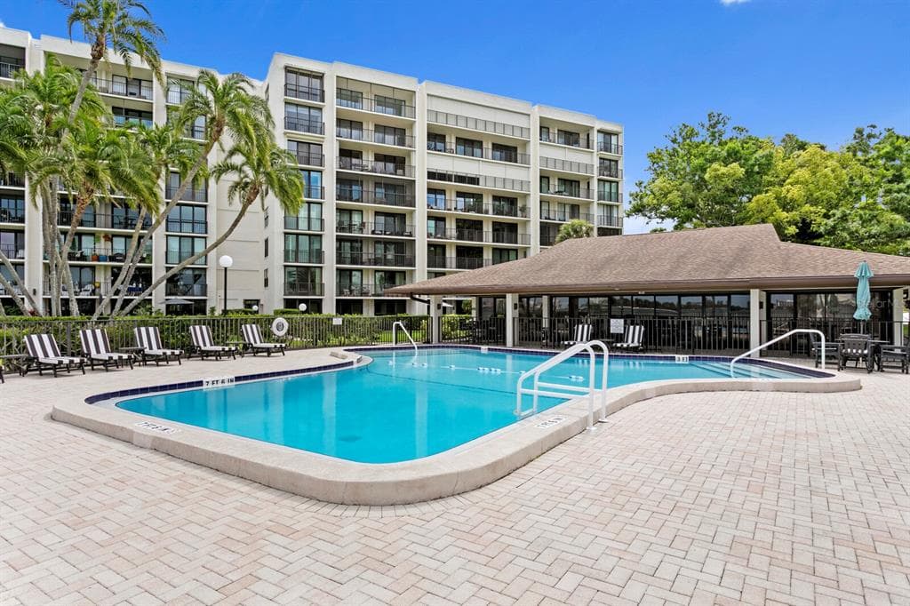 100 OAKMONT LANE # 105, BELLEAIR, FL 33756 — zdjęcie 4