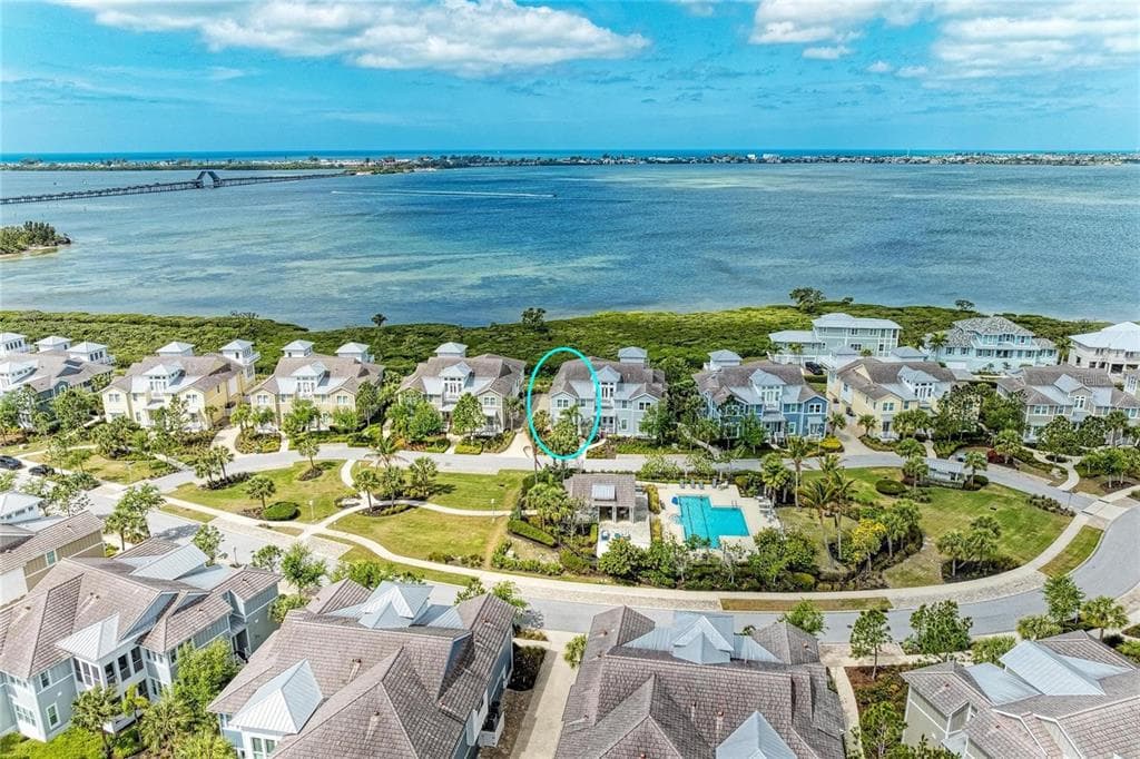 342 CASTAWAY CAY DRIVE # 201, BRADENTON, FL 34209