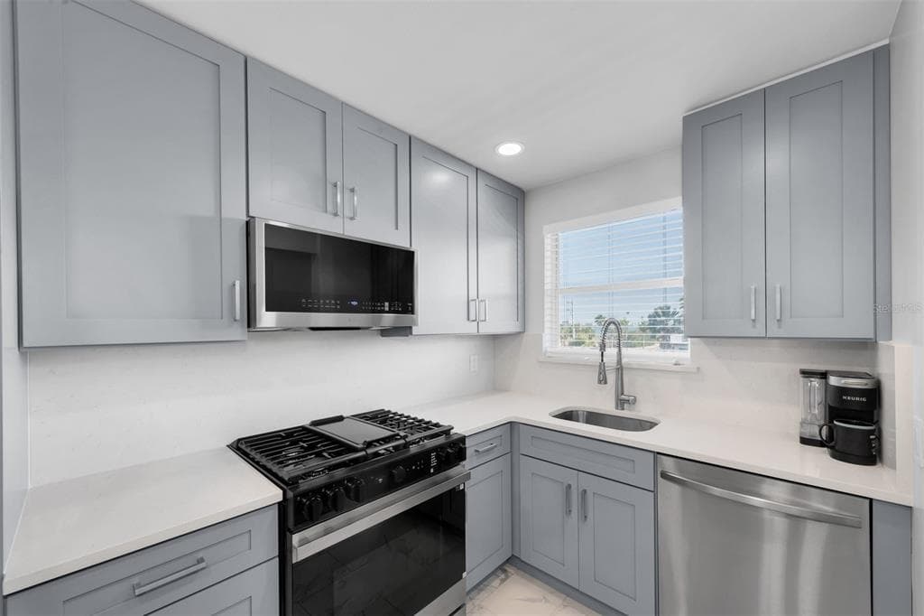 3128 59TH STREET S # 303, GULFPORT, FL 33707 — zdjęcie 4