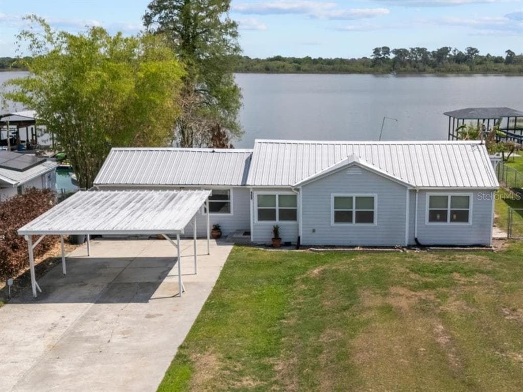 900 LAKE JESSIE DRIVE, WINTER HAVEN, FL 33881