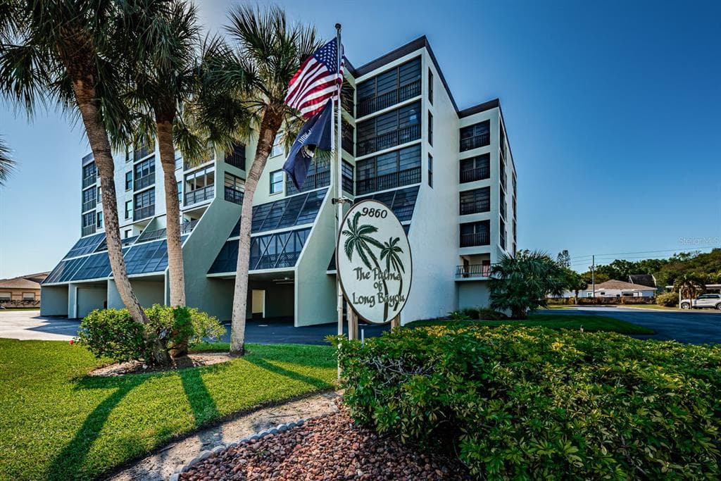 9860 62ND TERRACE N # 1025, ST PETERSBURG, FL 33708