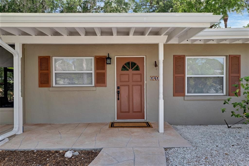 1415 S SCHOOL AVENUE, SARASOTA, FL 34239