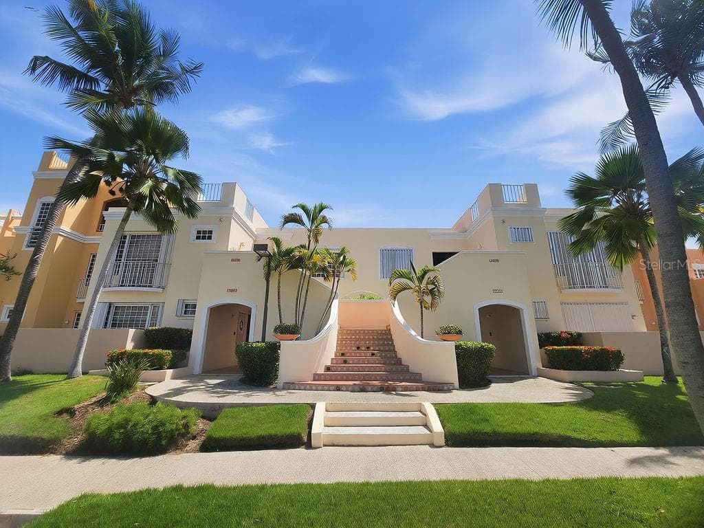 150 CANDELERO DRIVE # 798, HUMACAO, PR 00791