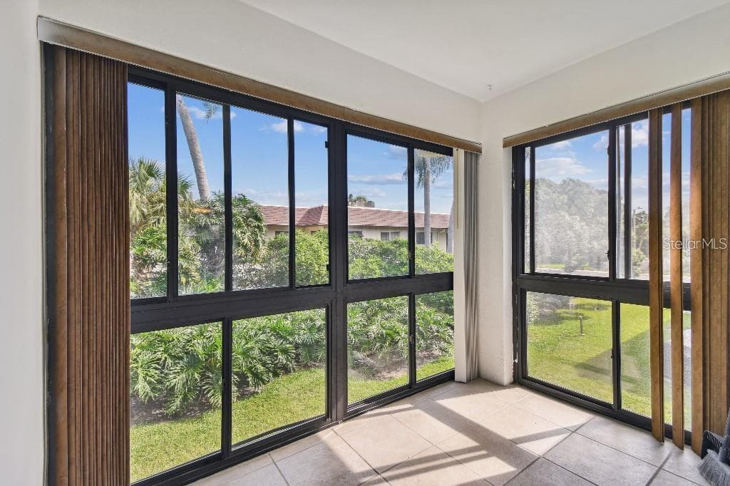 2750 E BAY DRIVE # 10E, LARGO, FL 33771 — zdjęcie 4